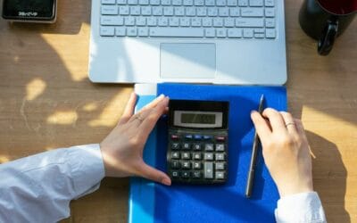 Ile kosztują teksty na stronę internetową? Cennik copywritingu w 2025 roku